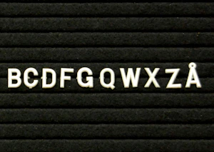 undefined Plastic letter bcdfgqwxzå 13mm white 10pcs