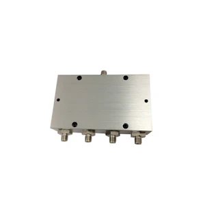 datamatik Antenne splitter 4utg smahun 690-2700mhz