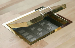 elit Golvbox mässing 8 uttag fläns