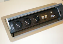 M BOX AXIAL 3EL 2XC6 VGA+LJUD