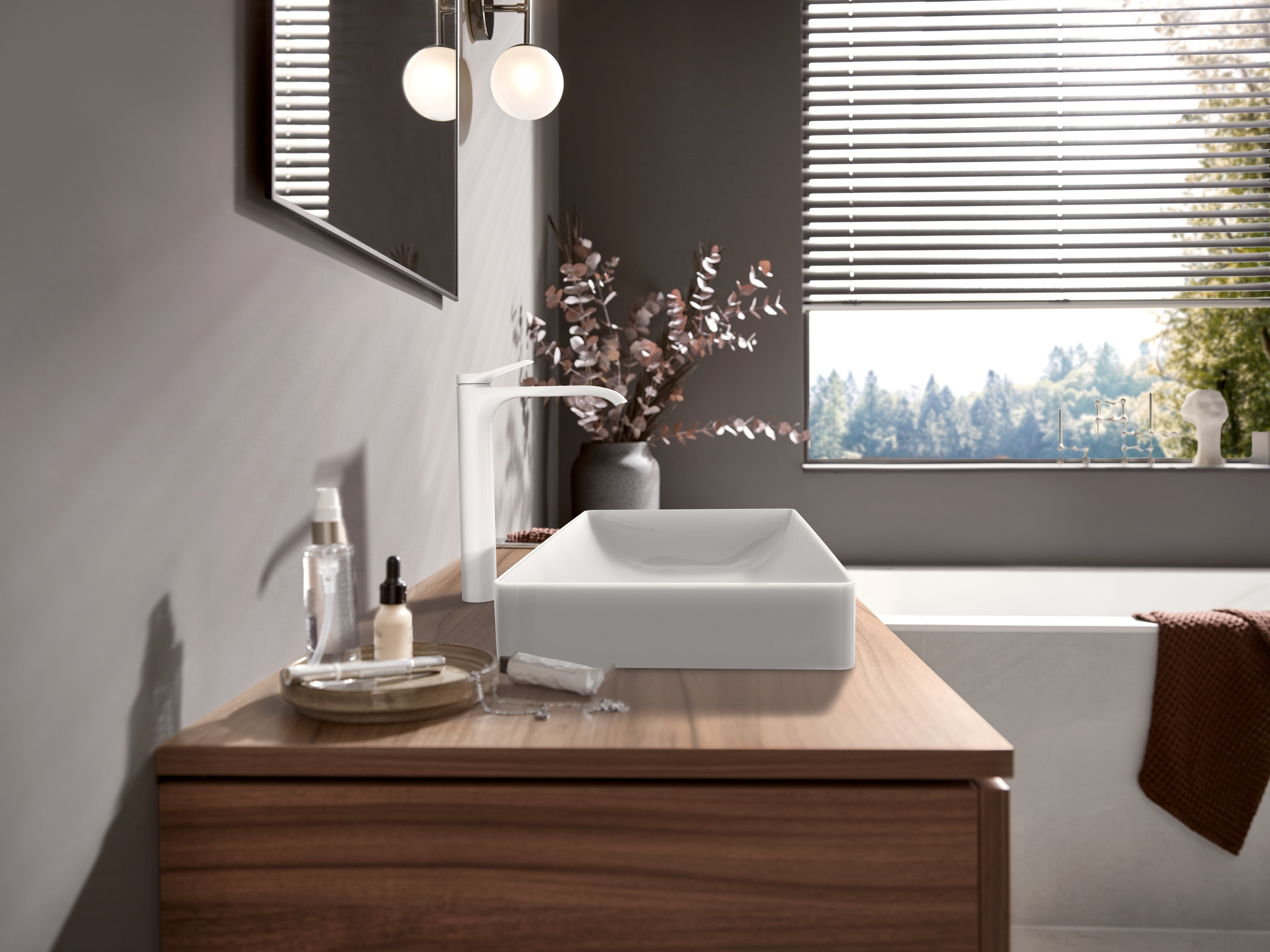 hansgrohe Basin mixer hansgrohe 75040700 vivenis 250 white