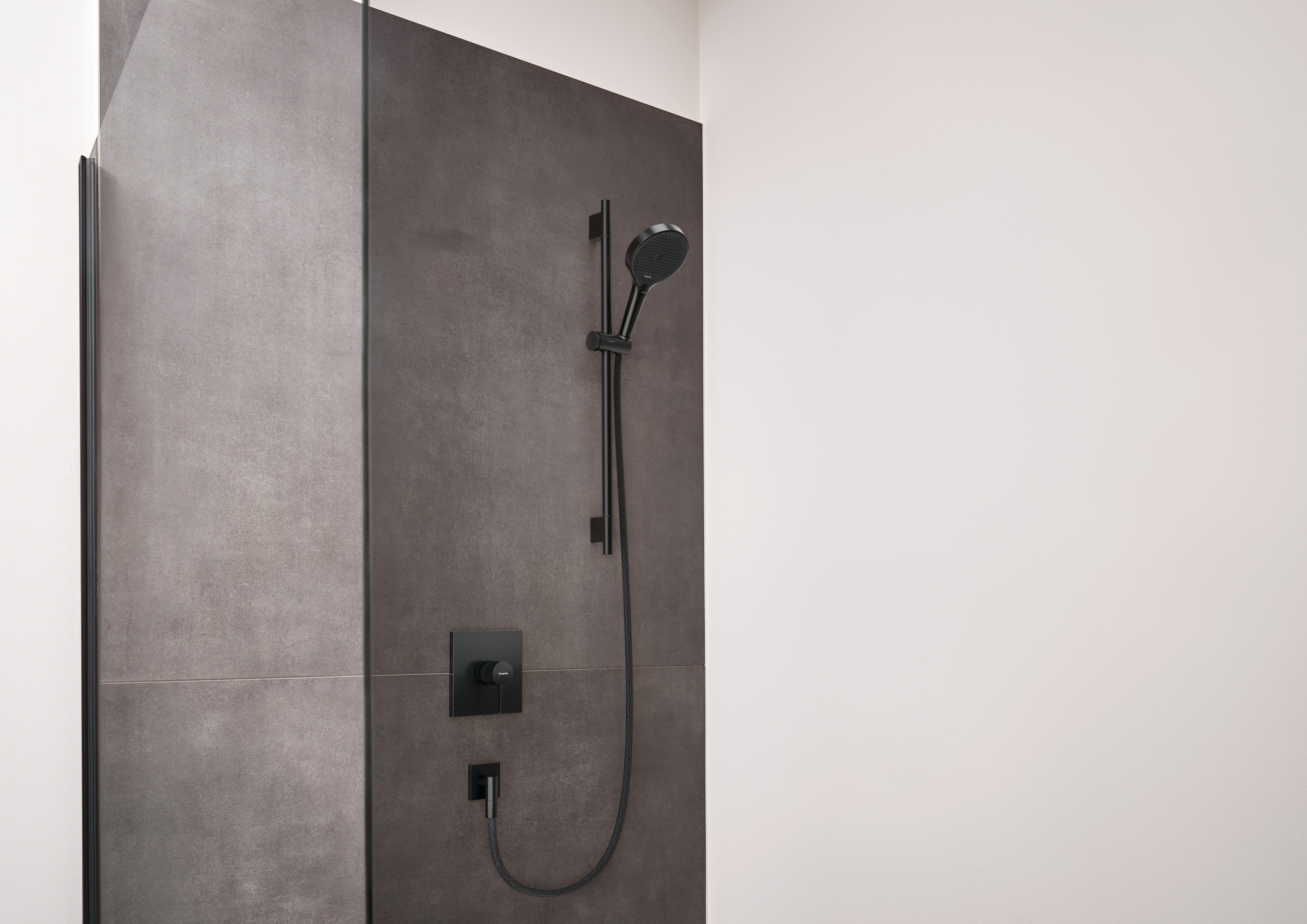 hansgrohe Suihkusetti hansgrohe 28746340 rainfinit 130 eco mkr