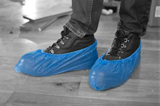 OVERSHOES 41CM 41MIC DISPOSABLE BLUE 100PCS