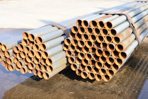 arcelormittal Gropētas sprinkleru caurules 42,4x2,3 ral7012 2.šķira