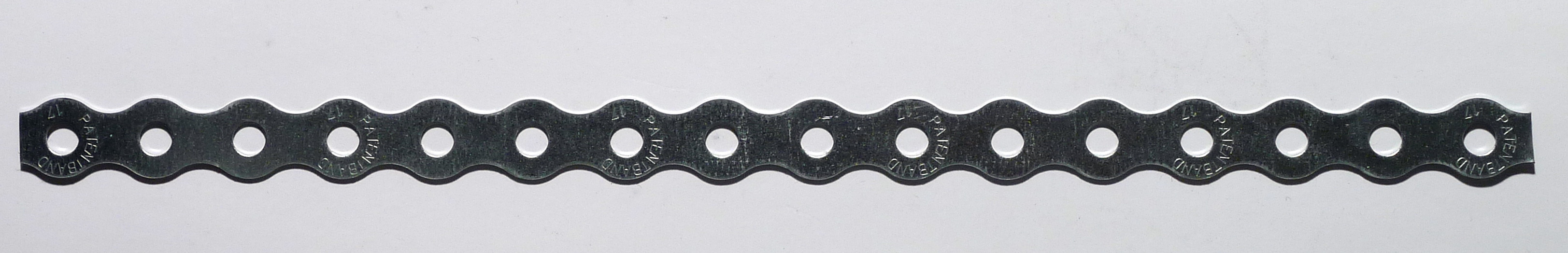 christiania byggteknikk Patentbånd ar 12mm x 0,8mm ø5mm plastlagt 10m sort