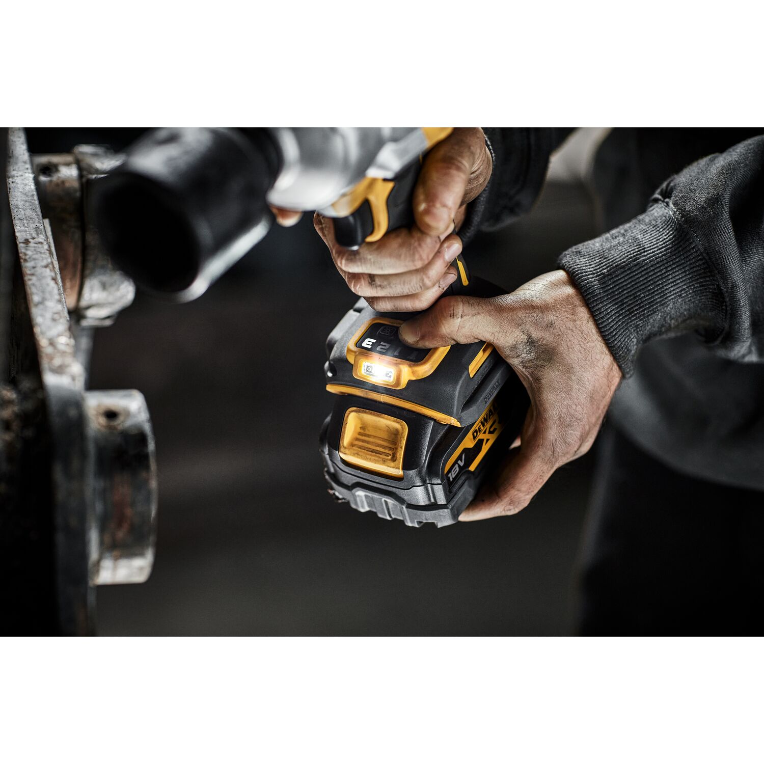 dewalt Akkumutterinväännin dewalt dcf961n 1/2in 18v xr