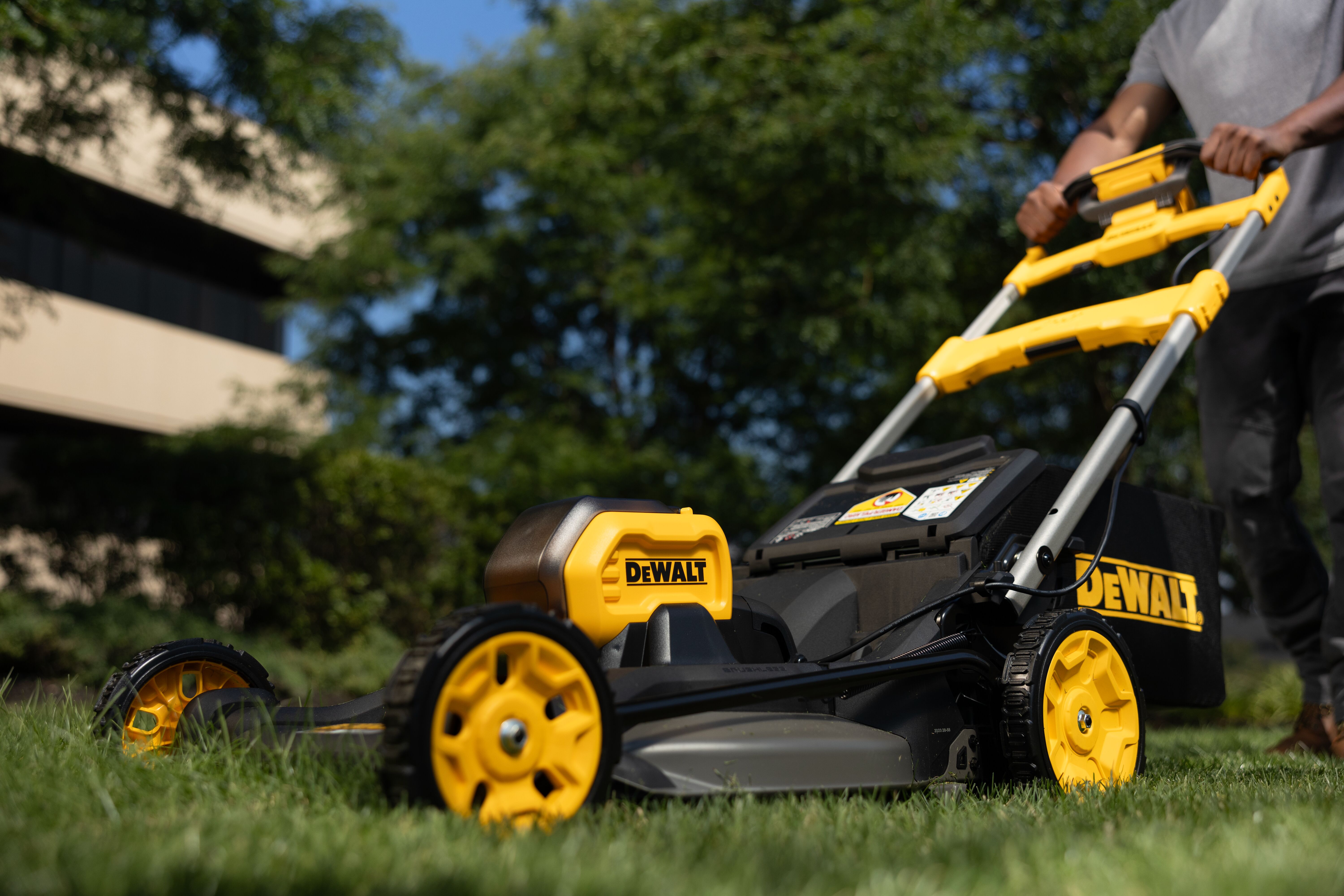 dewalt Bat. lawn mower dewalt 54v
