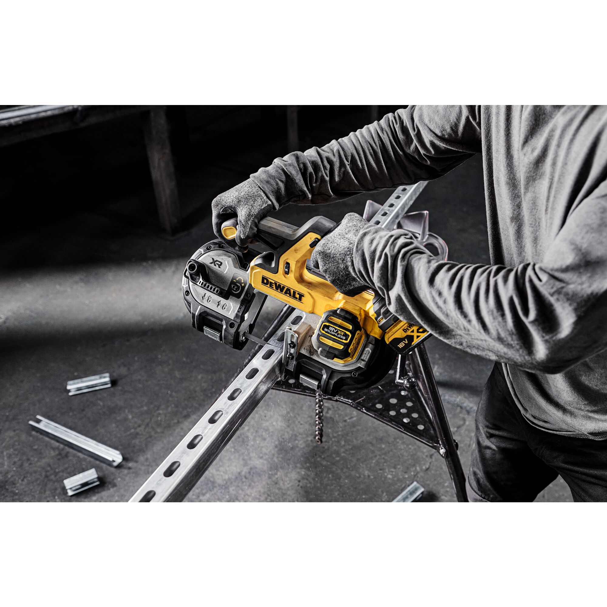 dewalt Akkuvannesaha dewalt dcs378n 18v xr runko