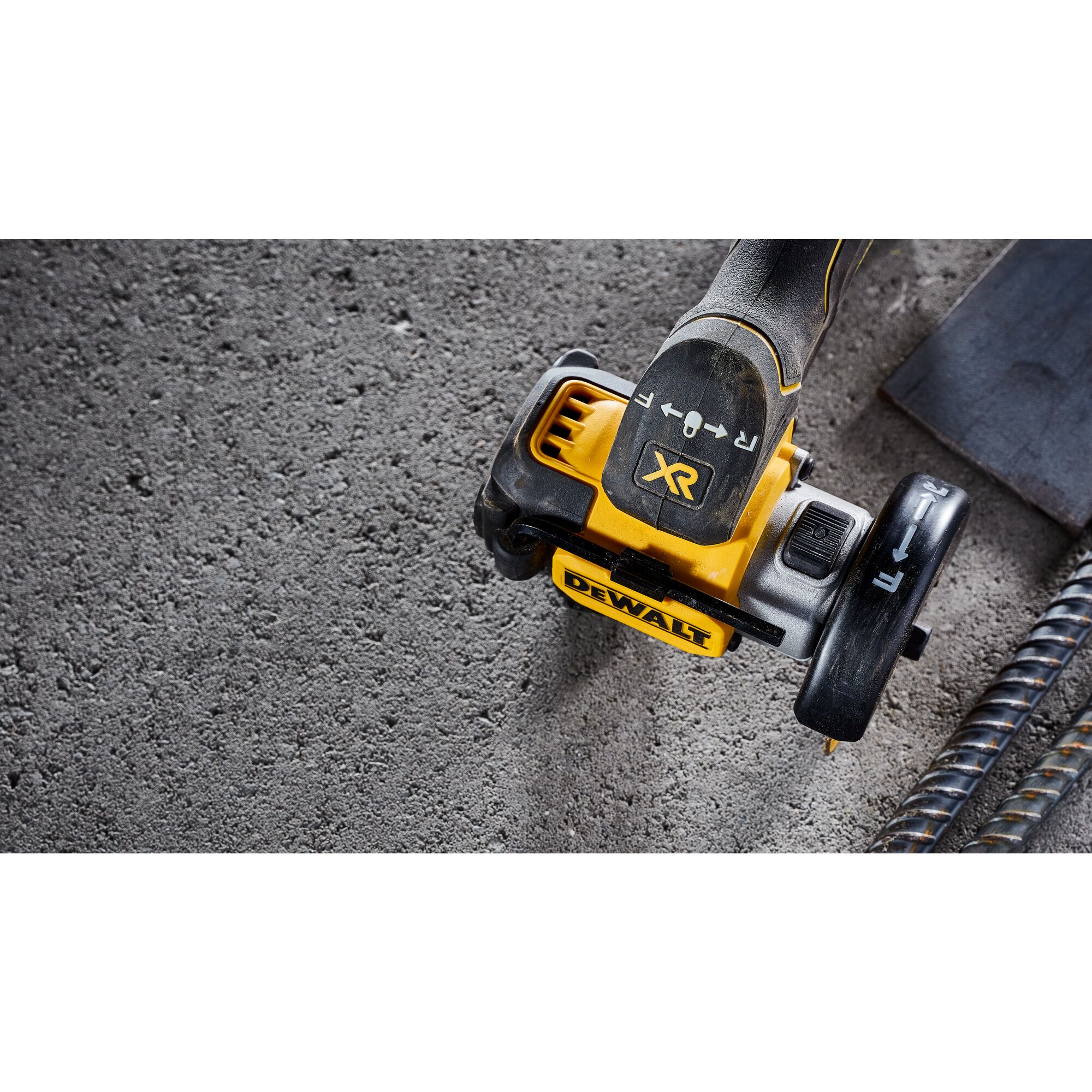 dewalt Akkulaikkaleikkuri dewalt 18v xr 76mm runko