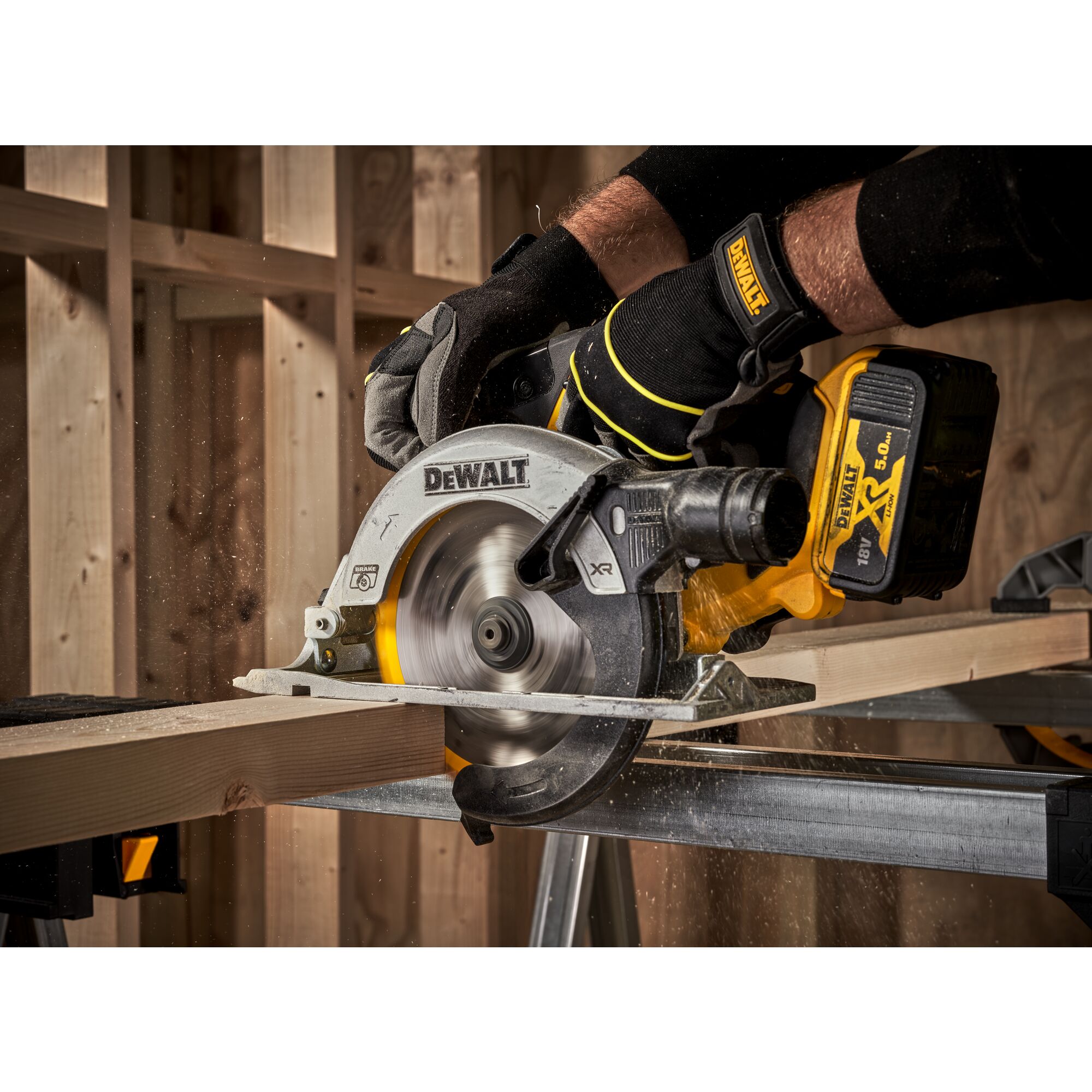 dewalt Cirkelsåg dewalt dcs565p2 dcs565p2 18v xr 2x5,0ah +tstak