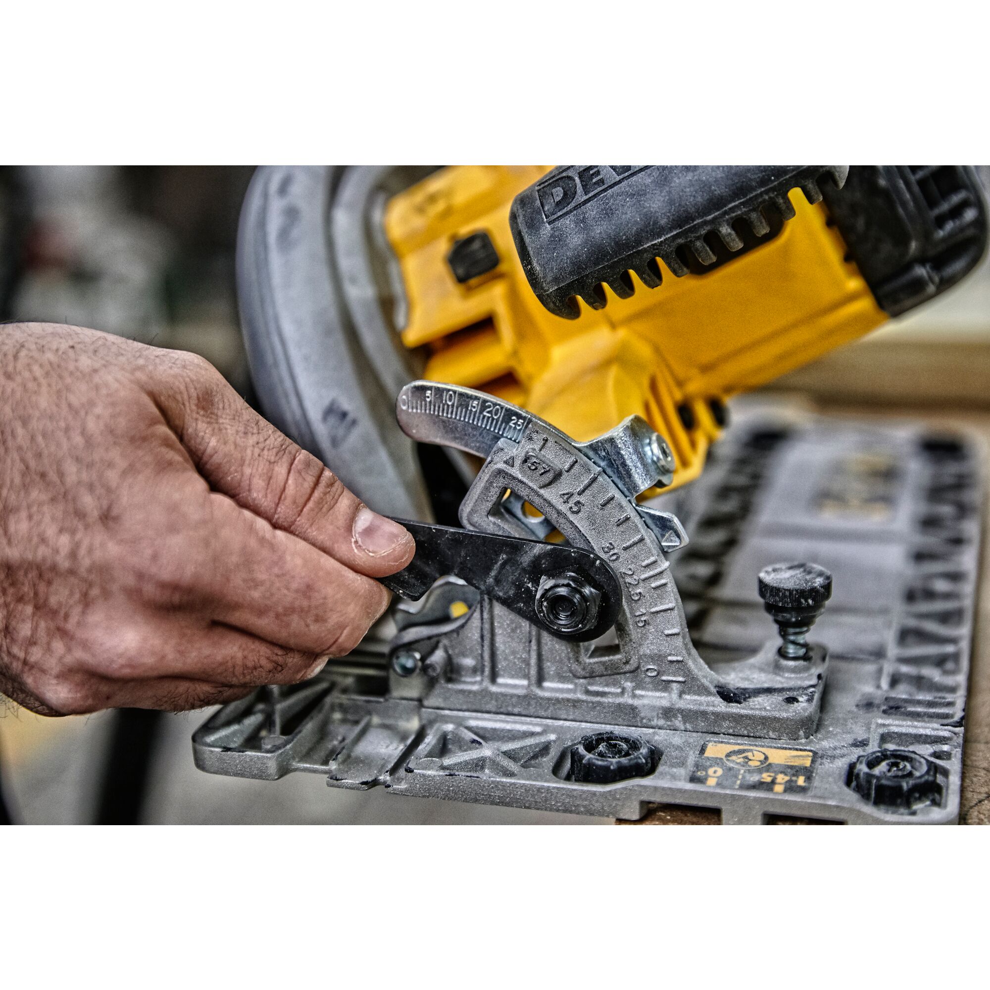 dewalt Circular saw dewalt dwe576k precision rail