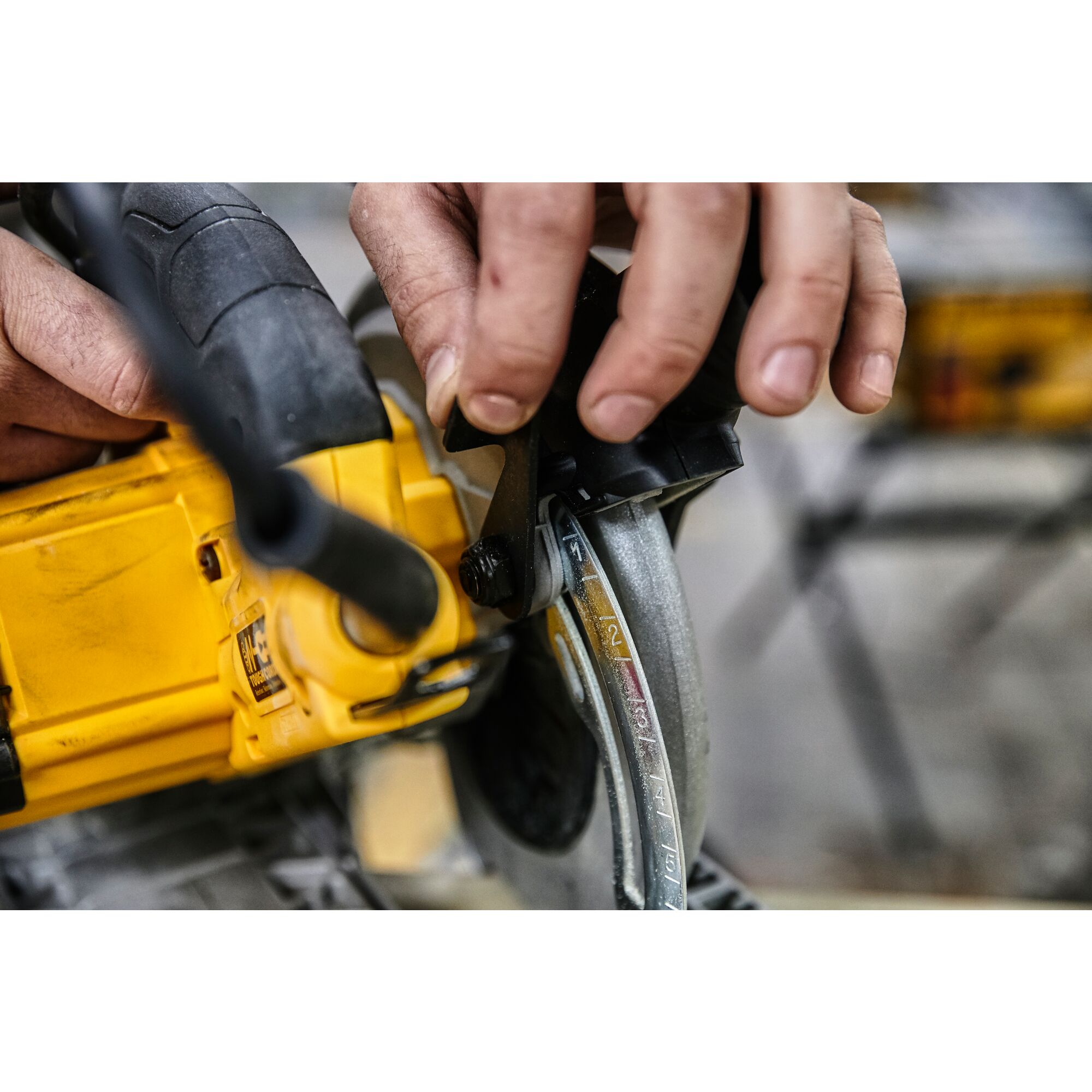 dewalt Circular saw dewalt dwe576k precision rail