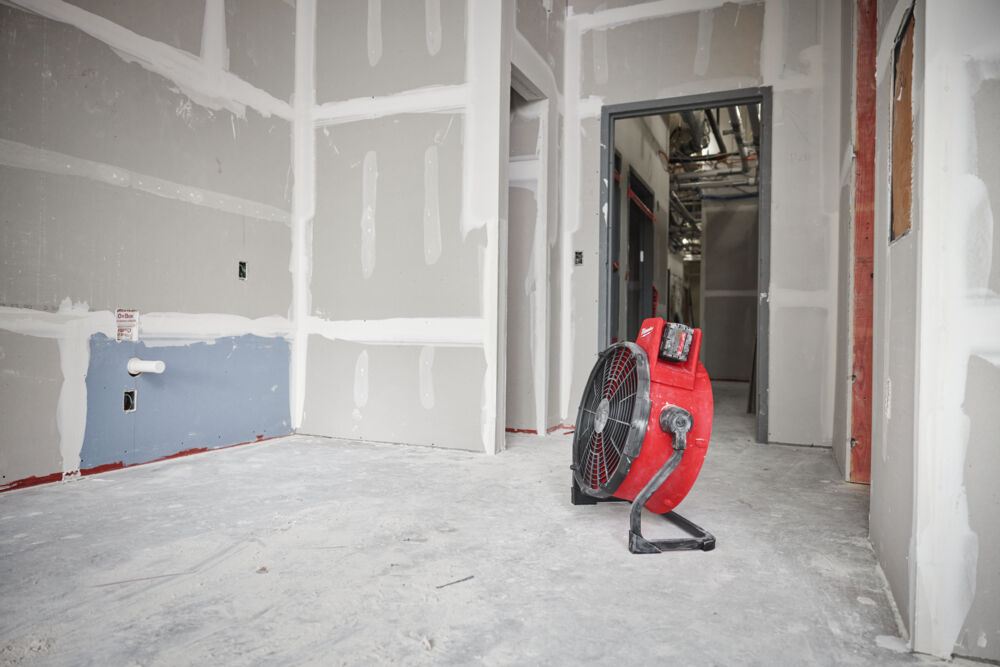 milwaukee Battery air fan milwaukee m18 arfhp-0