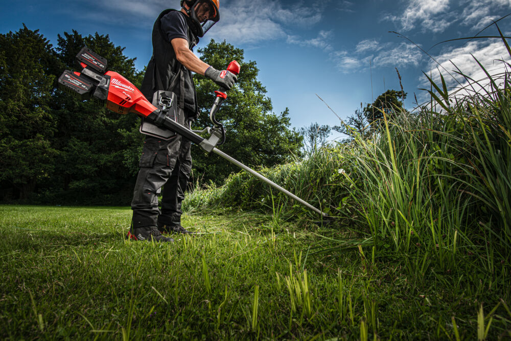 milwaukee Brush cutter milwaukee m18 f2bcu-122
