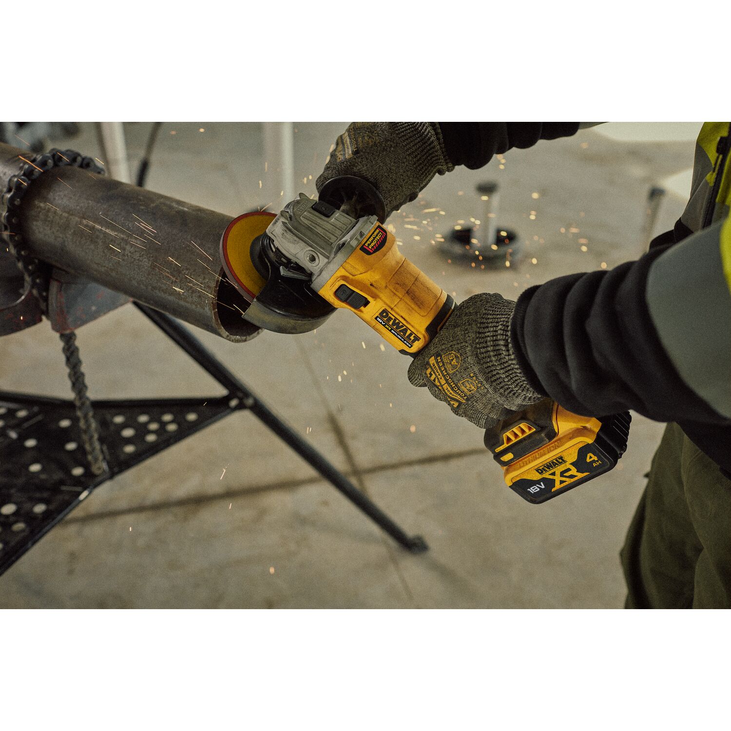 dewalt Akkukulmahiomakone dewalt dcg407m2t 18v 125mm 2x4ah lat.