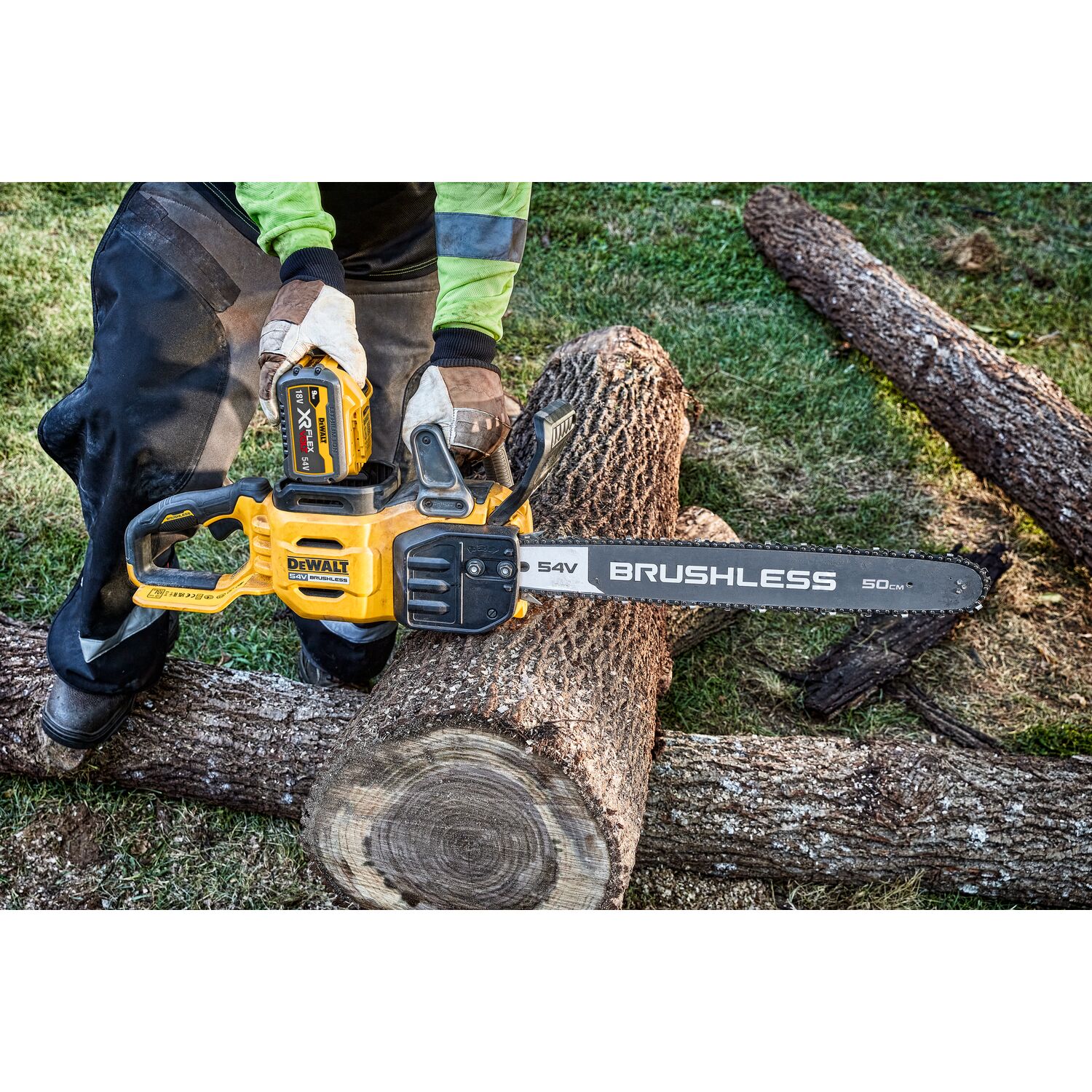 dewalt High powered chainsaw dewalt dcmcs575x1 54v 50cm 1x9ah