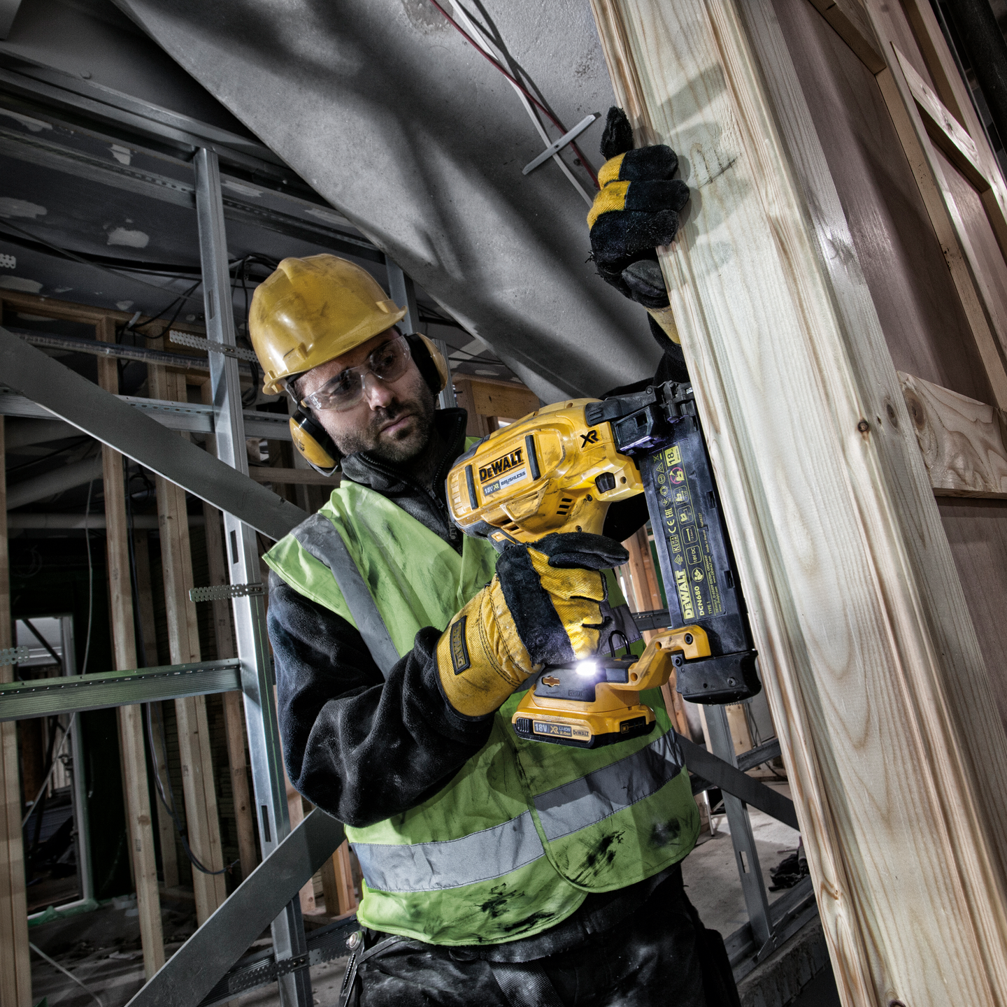 dewalt Brad finish nailer dewalt dcn680n bare