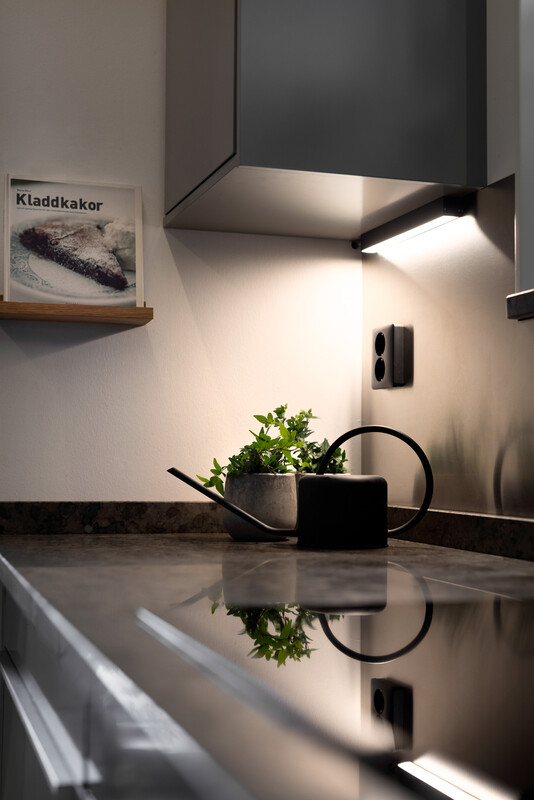 hide-a-lite Surface mnt/sus. lum. flexline ip20 460lm 6w 27/3/4k bl