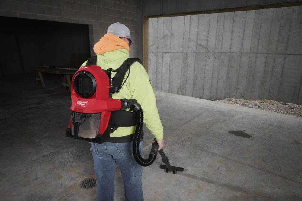 milwaukee Backpack vacuum milwaukee m18 fbpv2-0
