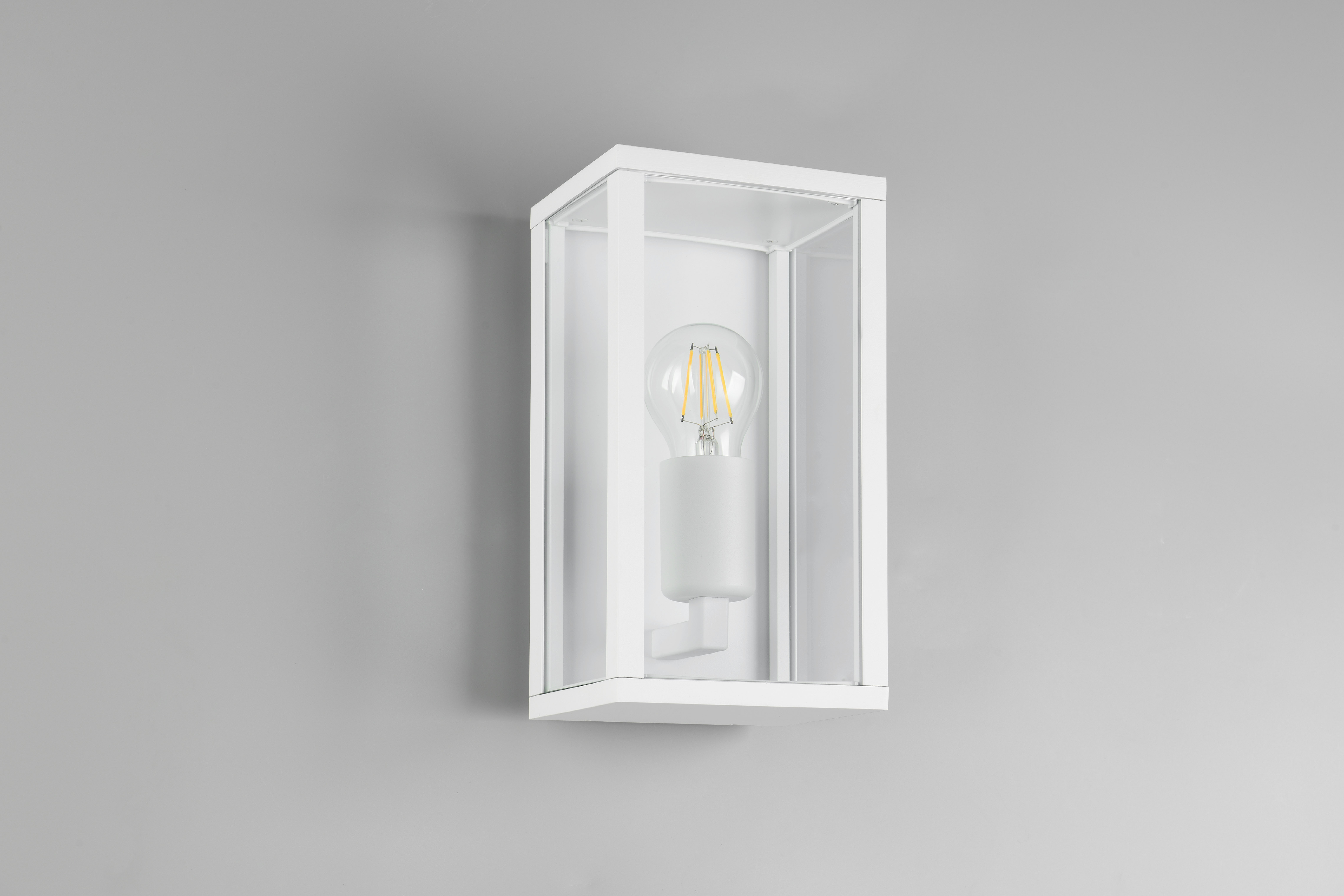 trio Seinävalaisin ulko trio garonn ip44 e27 max 60w white