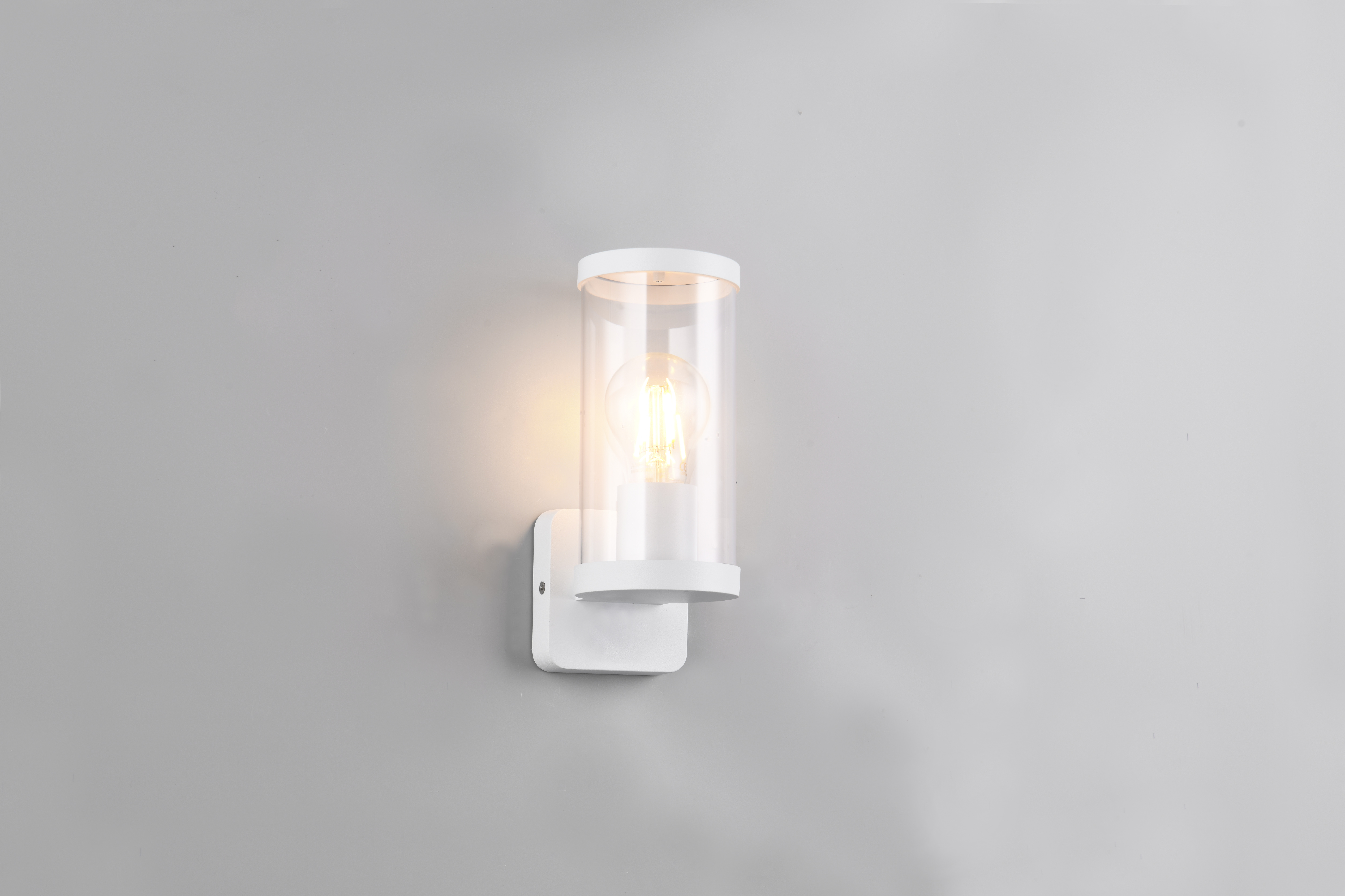 trio Vägglampa utomhus trio bonito ip44 e27 max 28w white