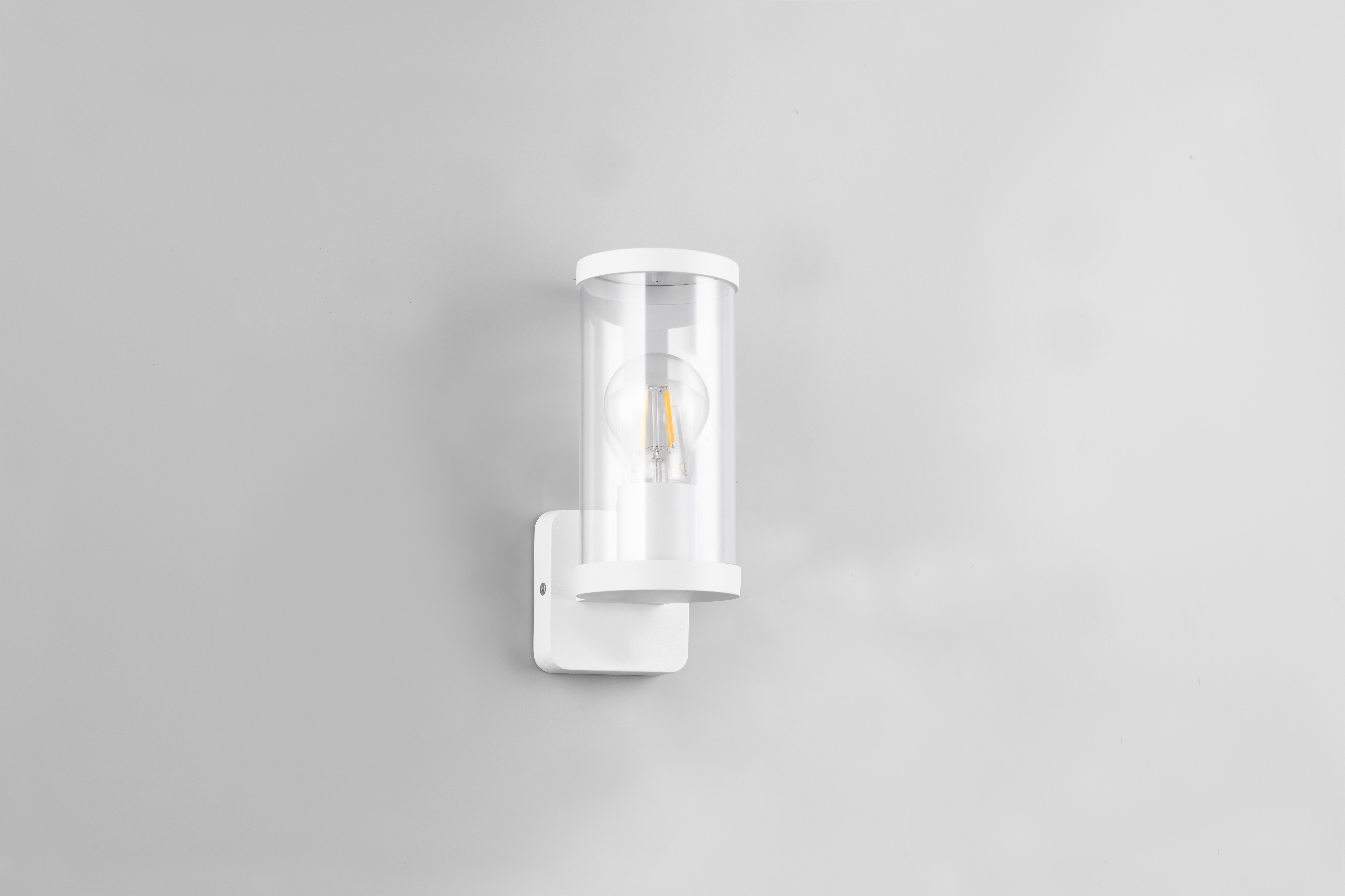 trio Vägglampa utomhus trio bonito ip44 e27 max 28w white