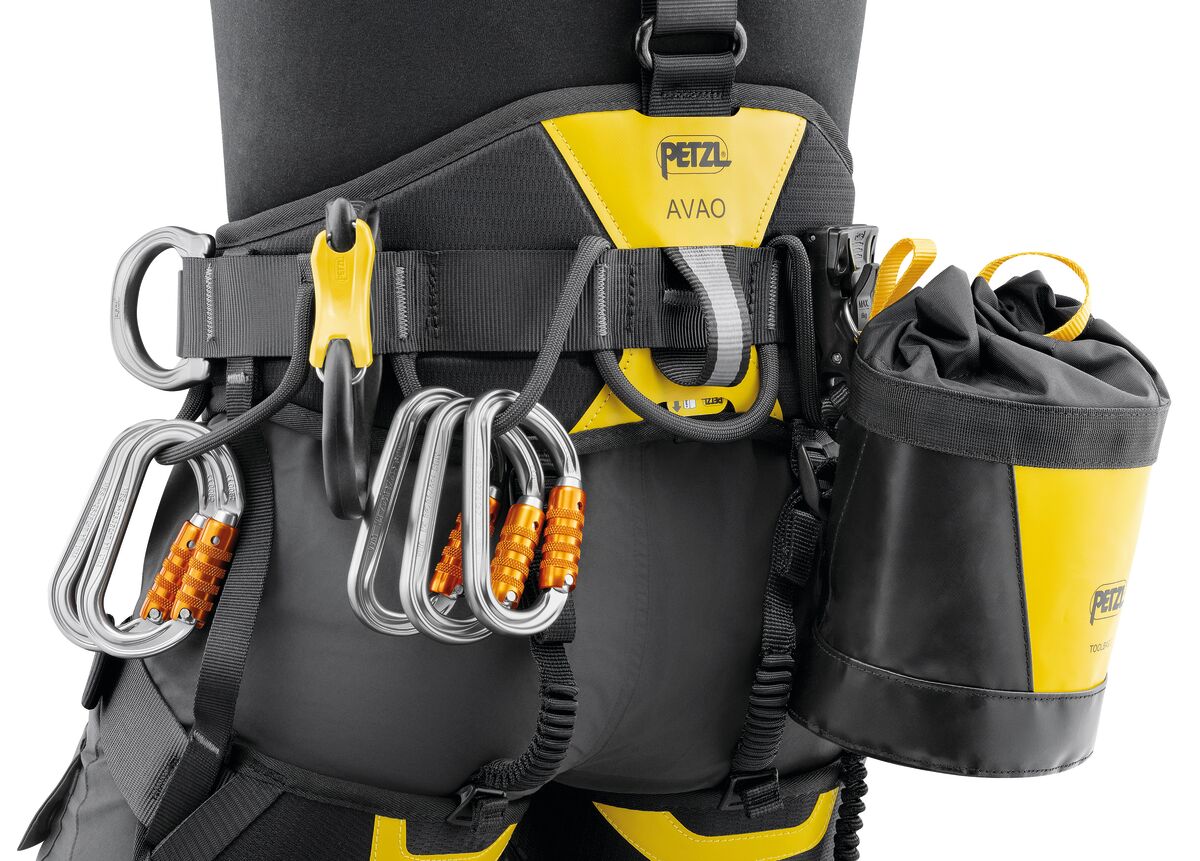 petzl Fullbody harness petzl avao fast eur size 0