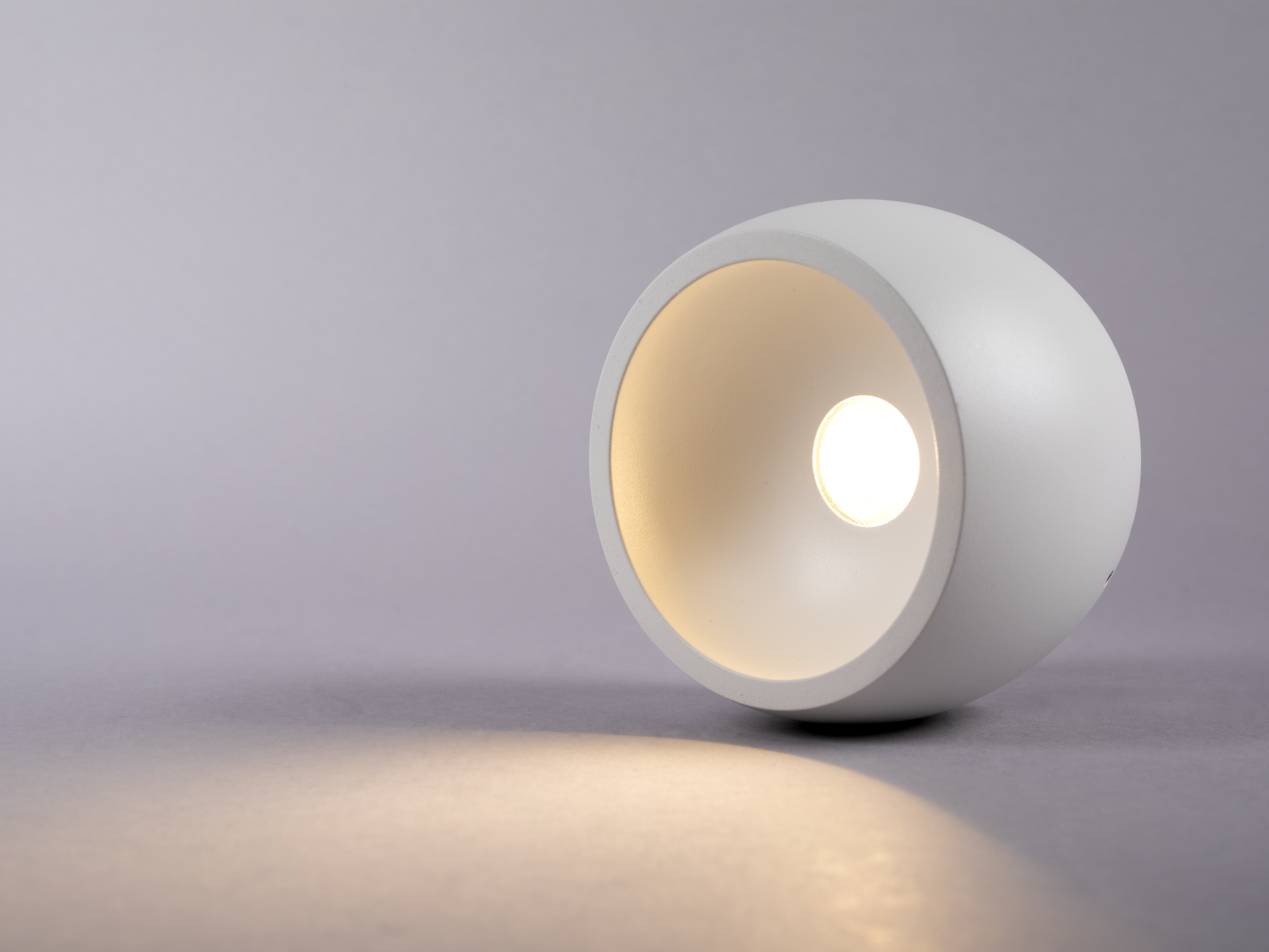 hide-a-lite Pinta-/ripustusvalaisin globe g2 ip20 680lm 8w 3000k wh