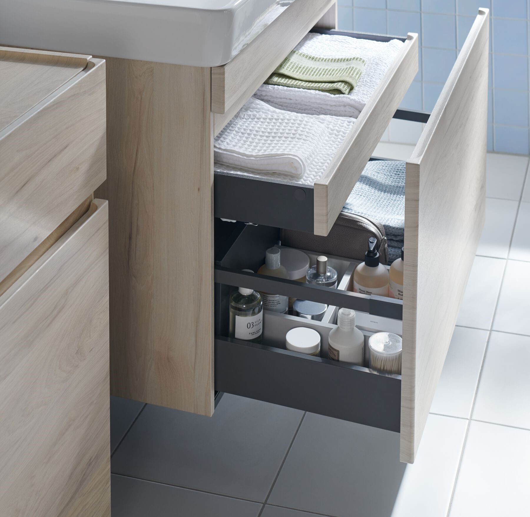 geberit Underskåp geberit renova plan 585x446x606mm hickory ljus