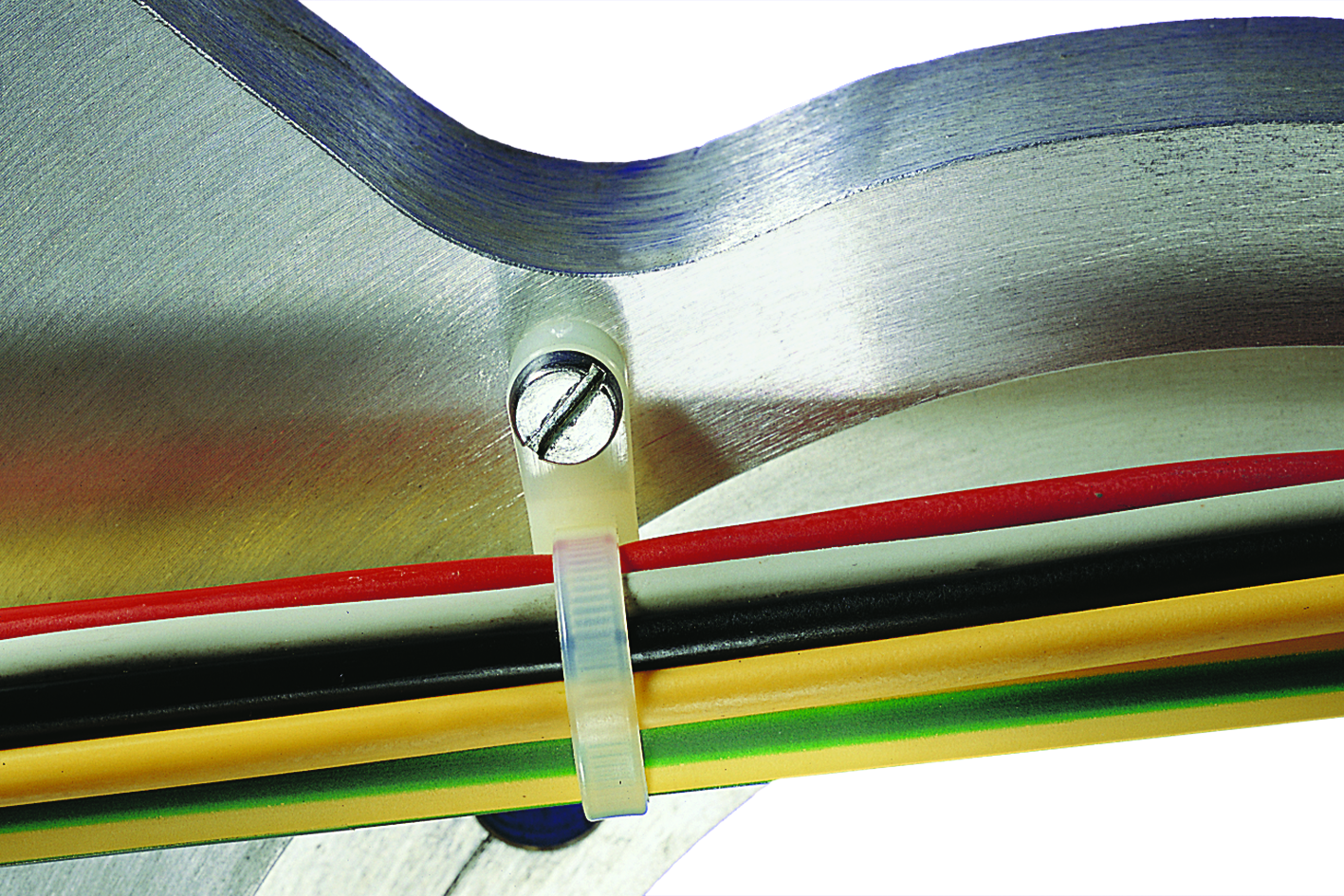 CABLE TIE T50MR NAT 200X4,6 M5 SCREW