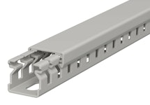 SLOTTED TRUNKING LK4 15015