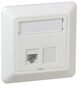 lanse Vegguttak quickcompact utp cat6