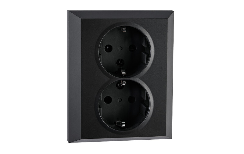 sg armaturen Pistorasia install 2s/16a/ip21 upj mu