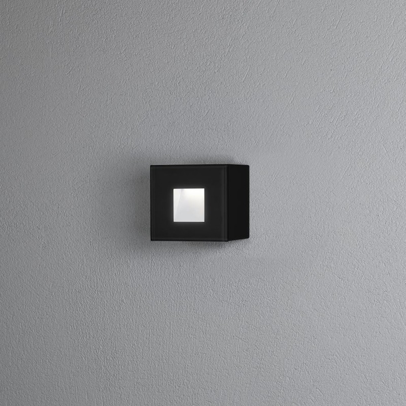 VÄGGARMATUR CHIERI 7864-750 IP54 1,5W SV