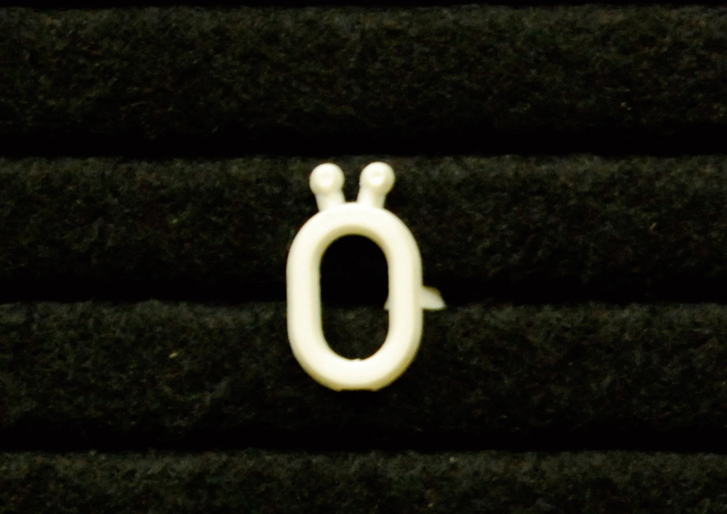 undefined Plastbokstav ö 13mm vit
