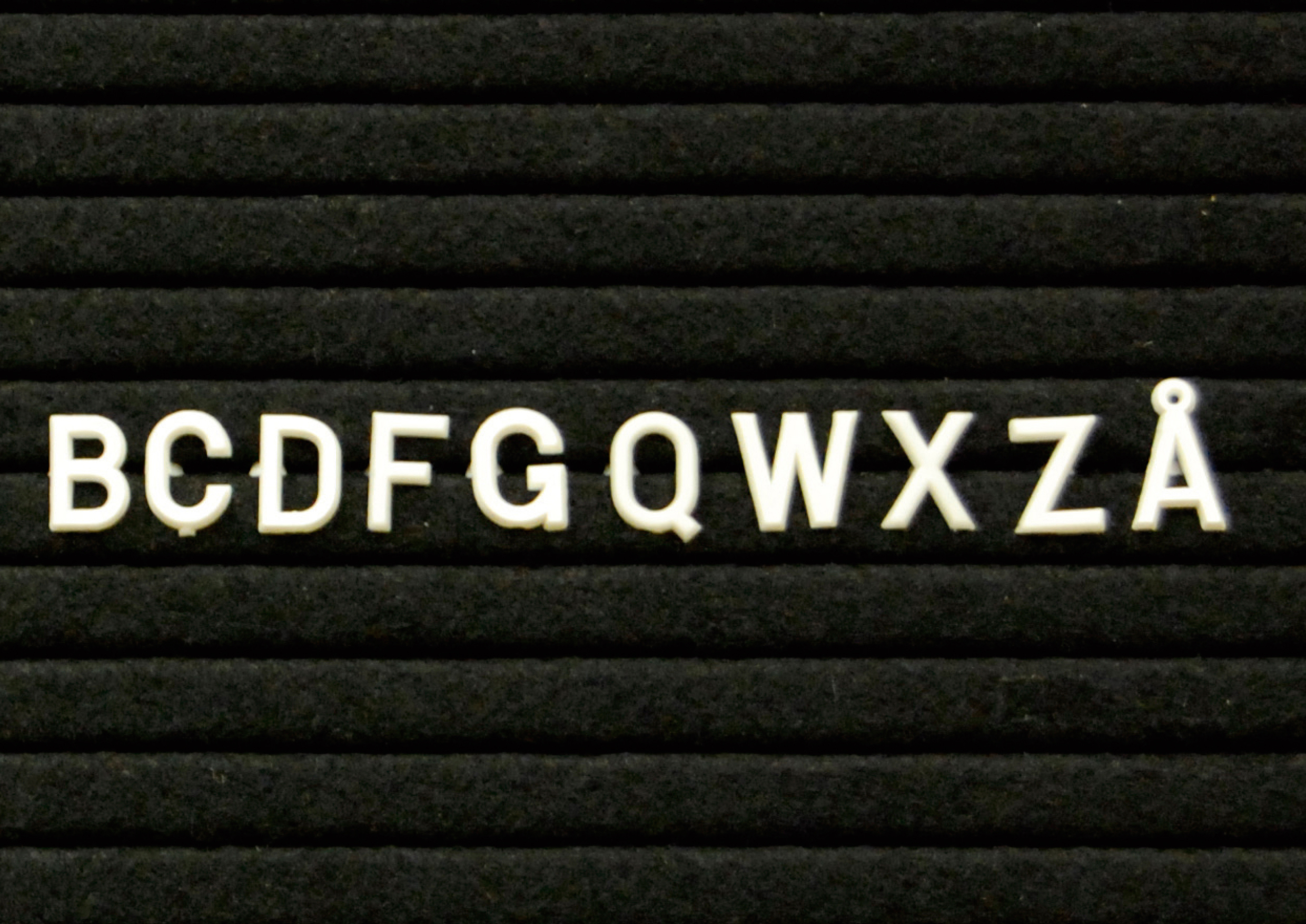undefined Plastic letter bcdfgqwxzå 13mm white 10pcs
