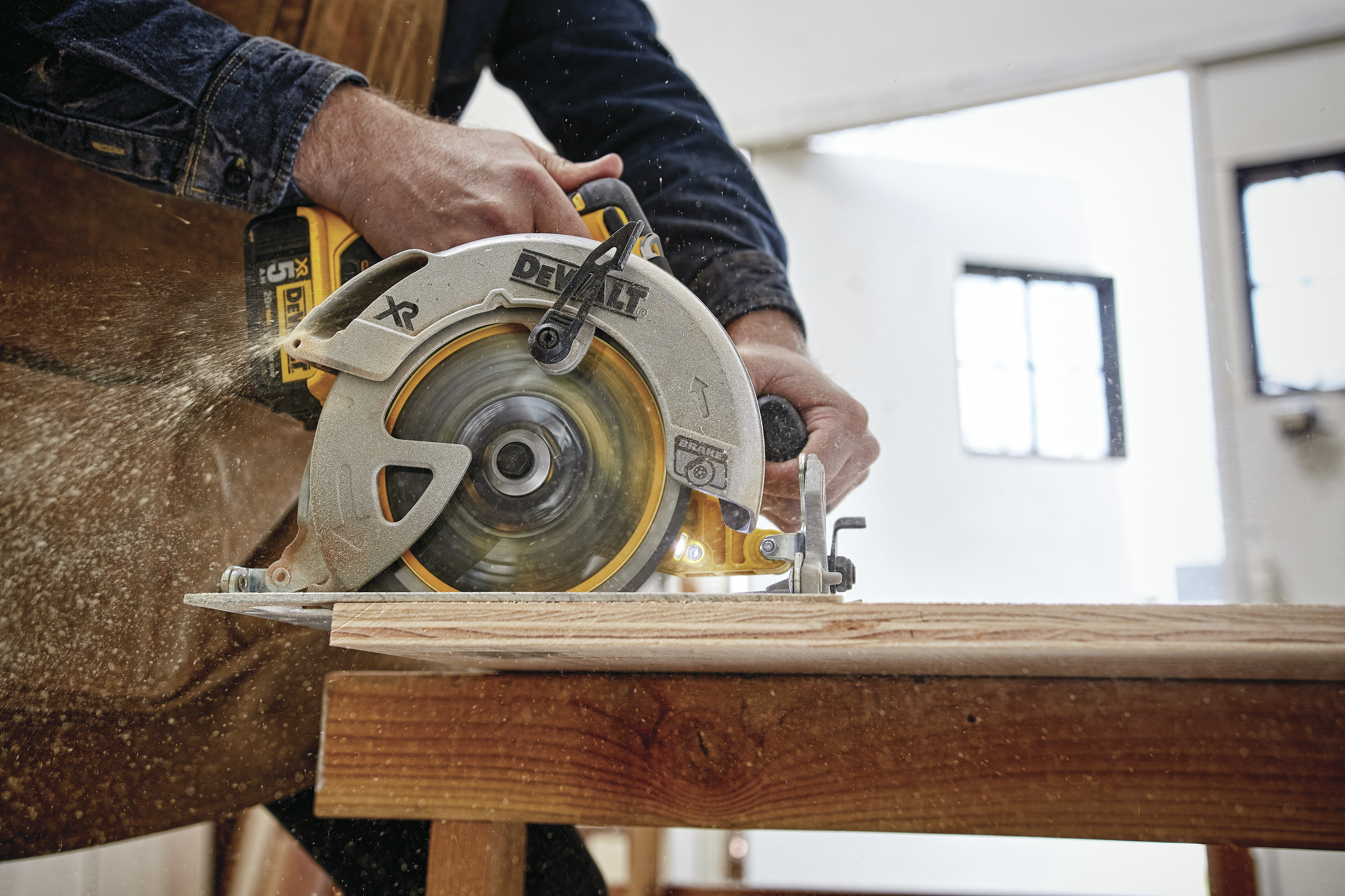 dewalt Cirkelsåg dewalt dcs570nt dcs570nt 18v bare tstak