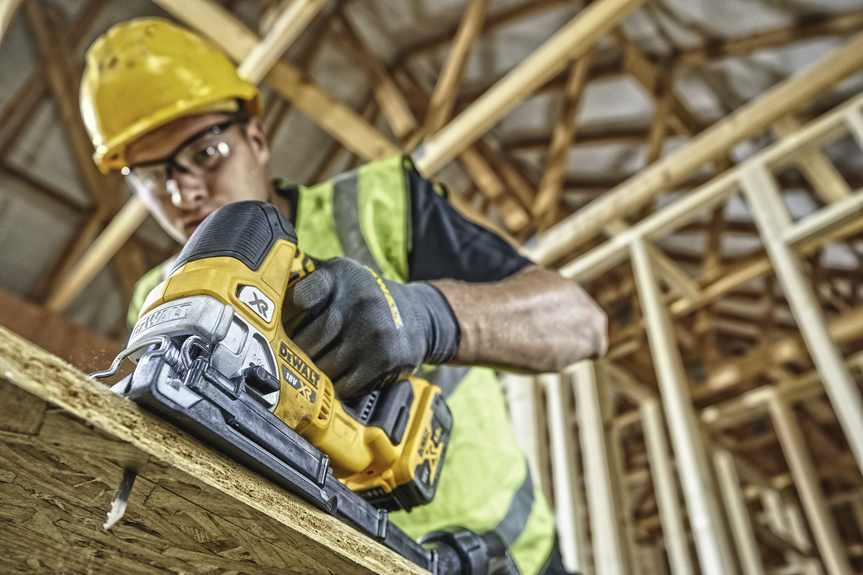 dewalt Pistosaha dewalt dcs334nt 18v xr tstak