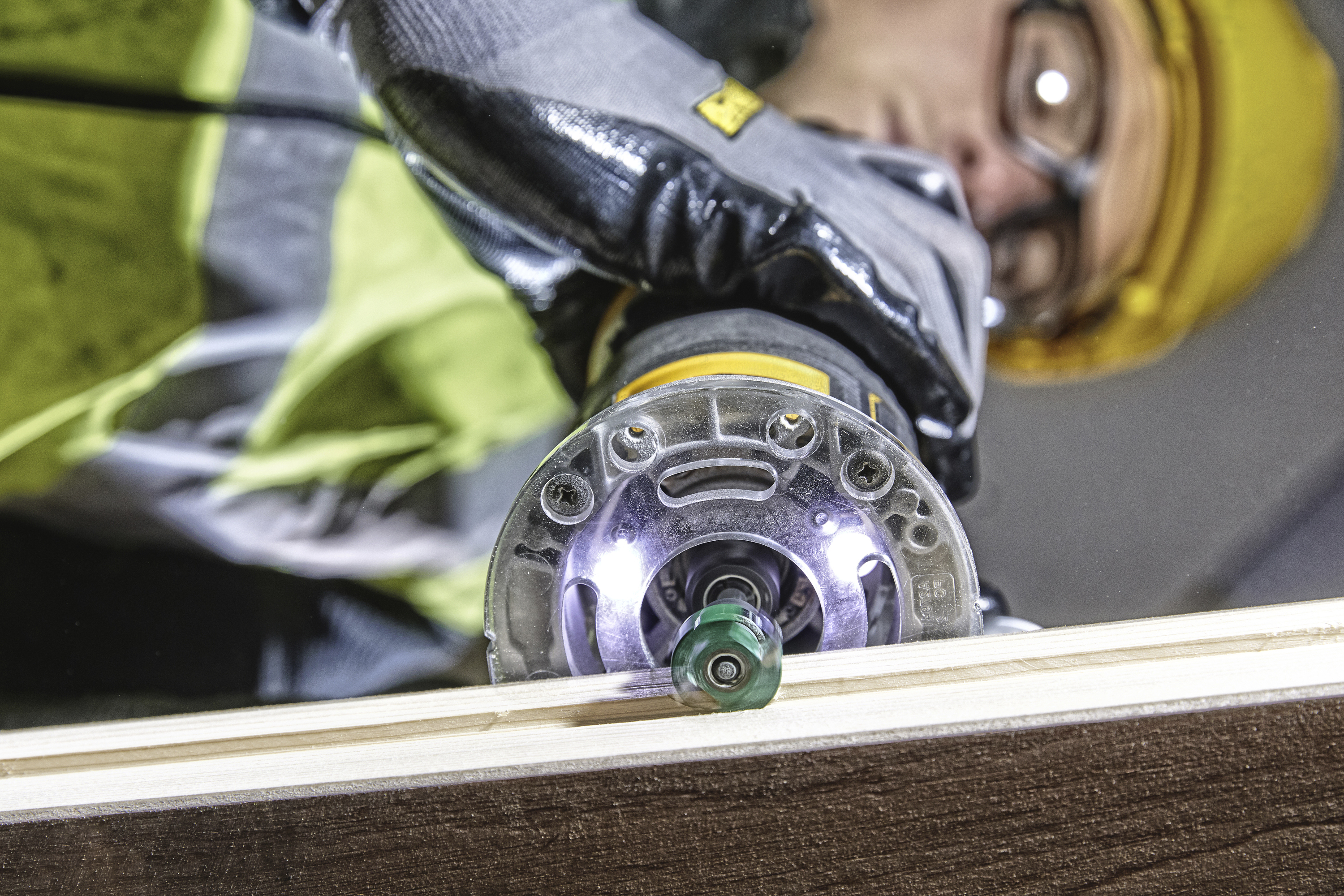 dewalt Akkuyläjyrsin dewalt dcw604nt tstak