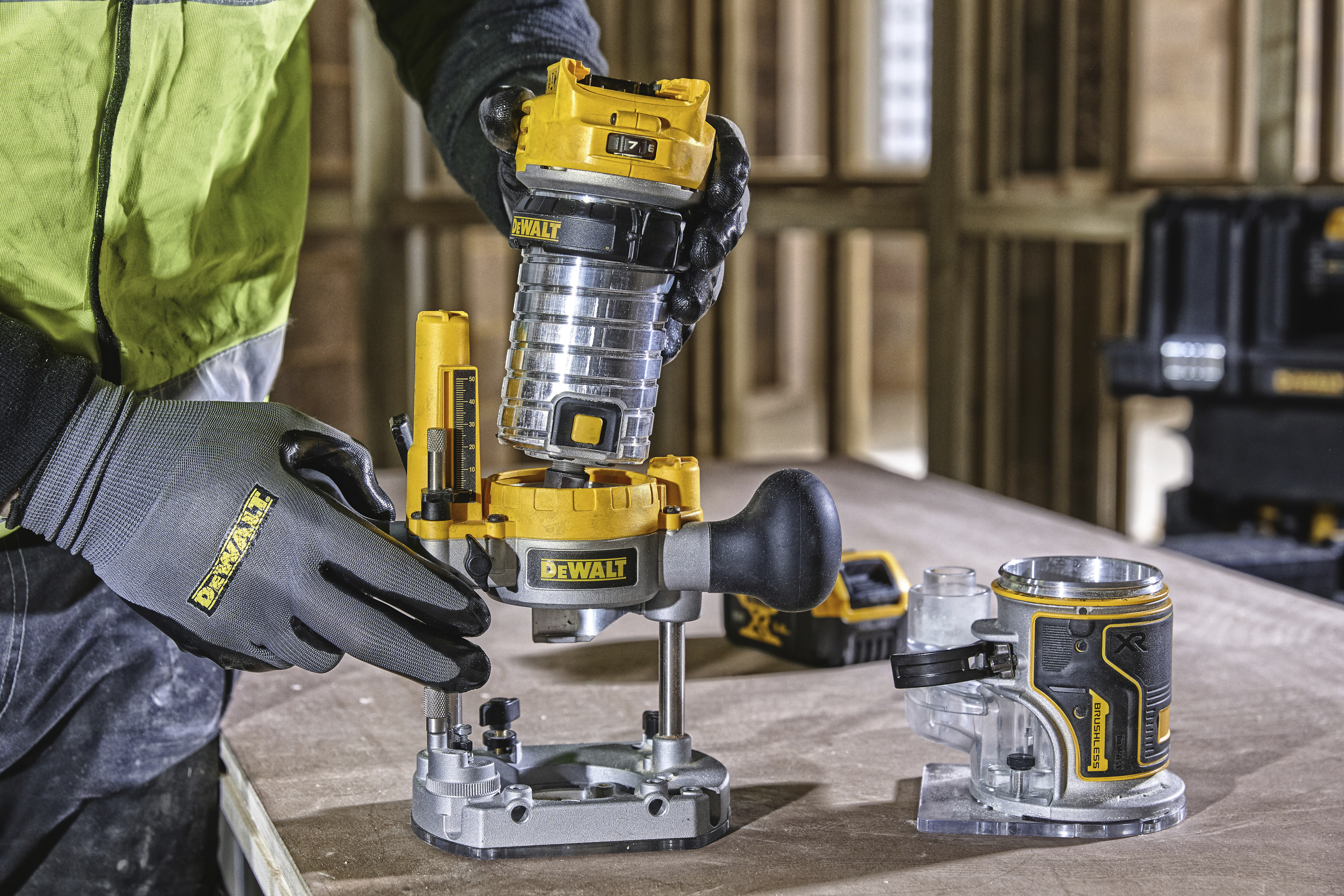 dewalt Akkuyläjyrsin dewalt dcw604nt tstak
