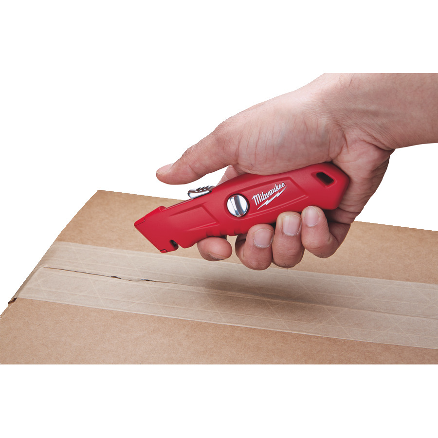 milwaukee Knife self retract. milwaukee 4932471360