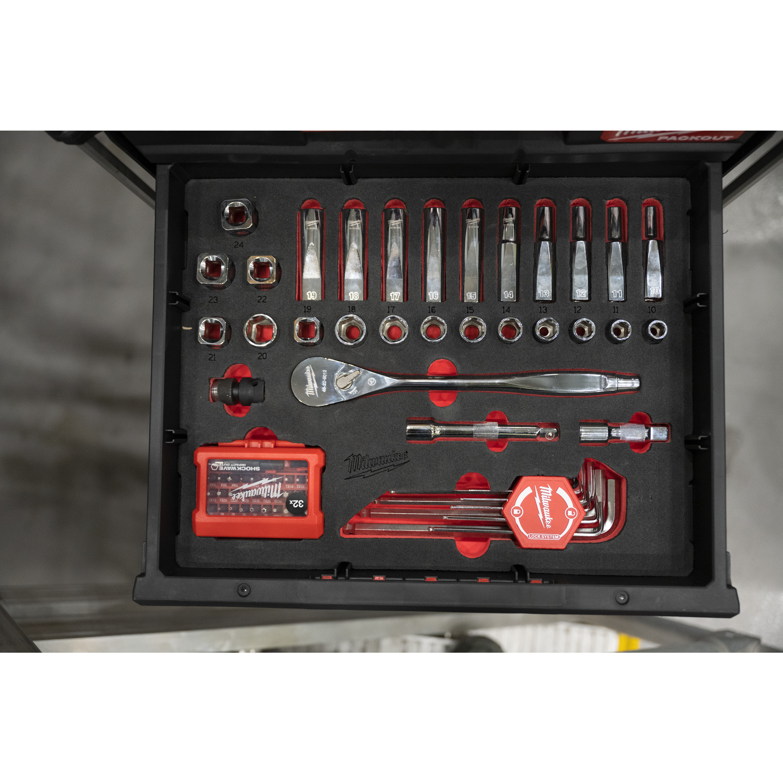 milwaukee Räikkä/hylsysarja milwaukee packout 1/2in sisus 70kpl