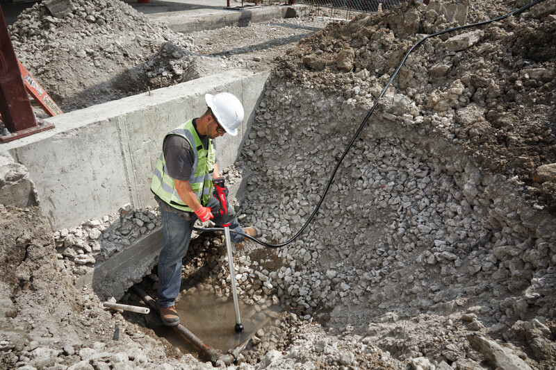 milwaukee Water pump milwaukee m12 bswp-0