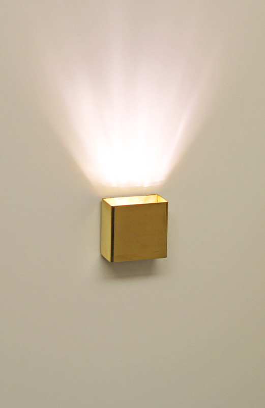 LIGHT DISTRIBUTION ACC. SY SQUARE GOLD