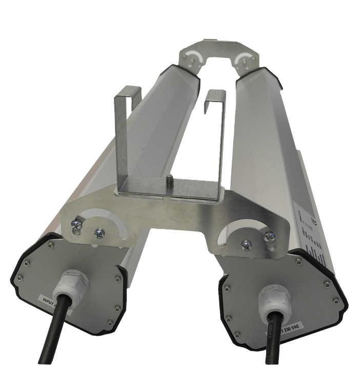 TEOLLISUUSVALAISIN SULJETTU MO MDL402 IP65 8700LM 76W PC