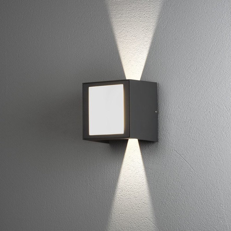 VÄGGARMATUR CREMONA 7946-370 IP54 3X3W ANT