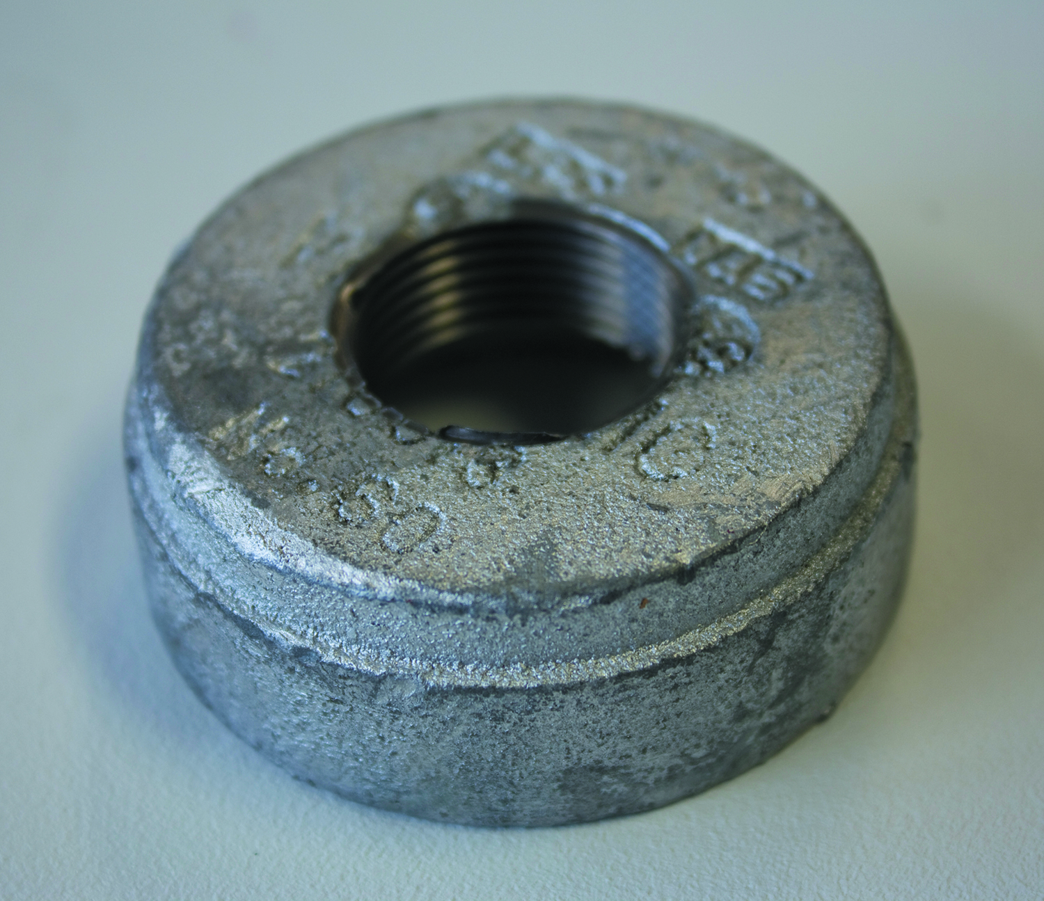 F060 Uratulppa 114x33MM CAP CONC GLV BSPT