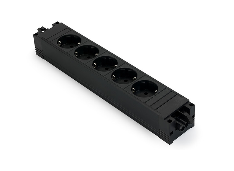 STEP BASE 5 X SOCKET OUTLET