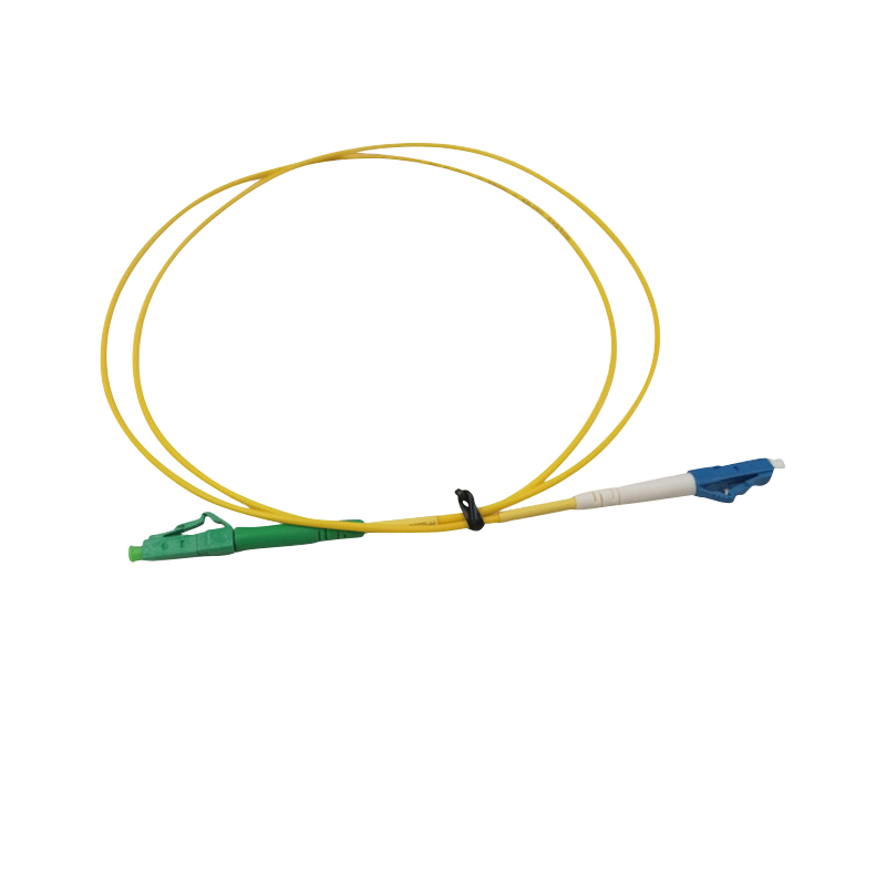 KYTKENTÄKAAPELI-KUITU FINNSAT SM LC APC/LC UPC SIMPLEX 1M