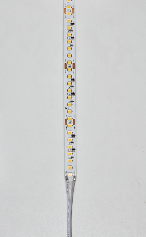 LED-LJUSSLINGA 3K IP20 24V 4,8W/M 657lM/M